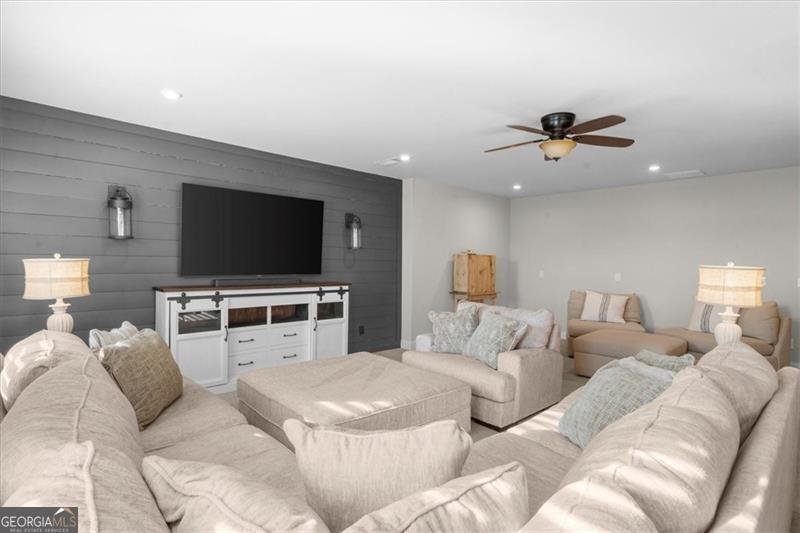 68 Lakeland Drive Dawsonville - 29