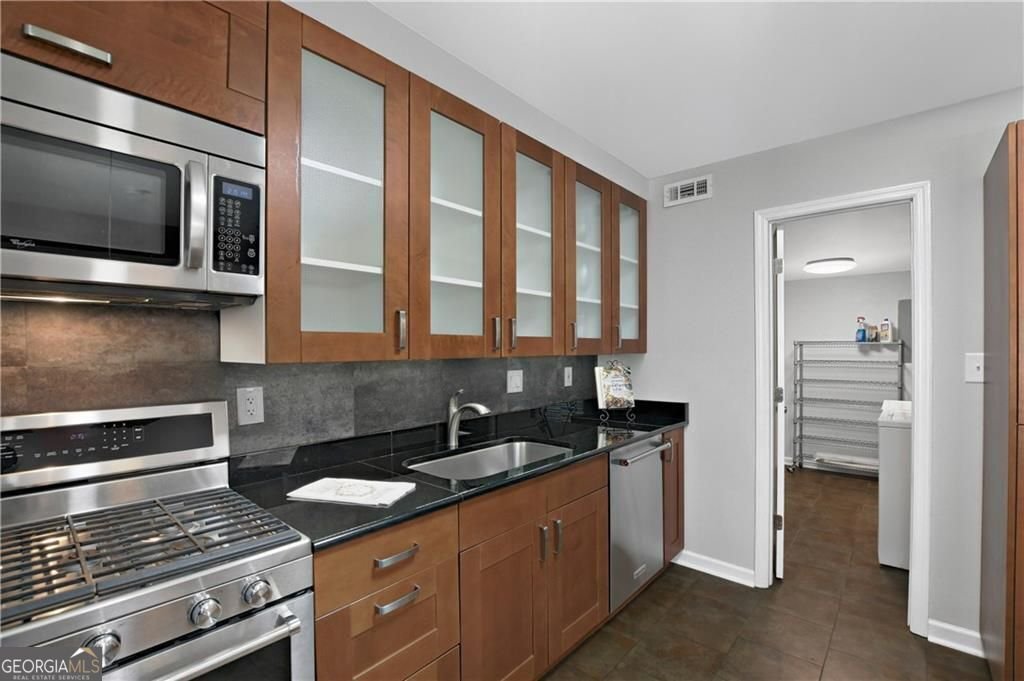 946 Bobcat Court Marietta - 9