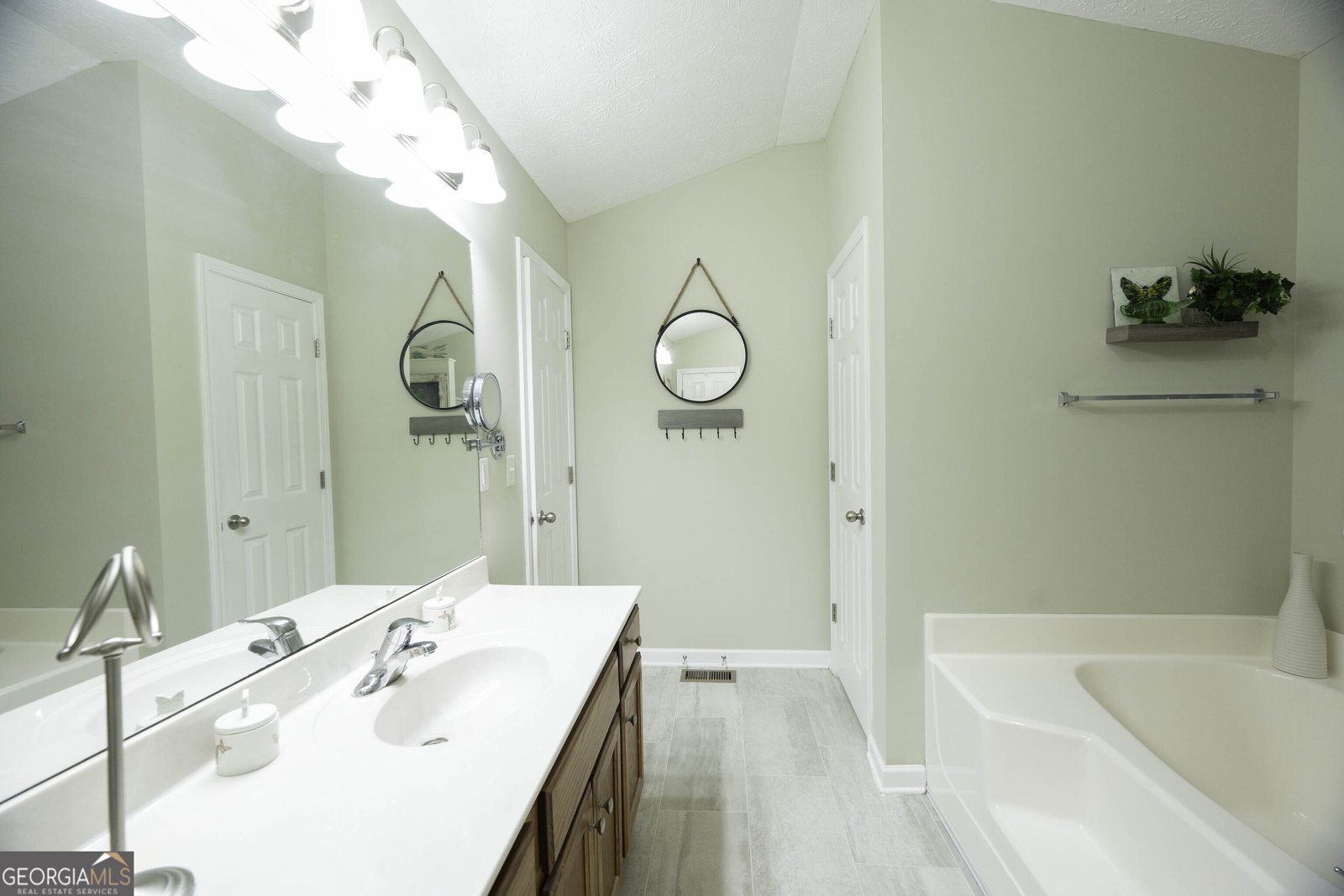 305 Edgemont Drive Lagrange - 16