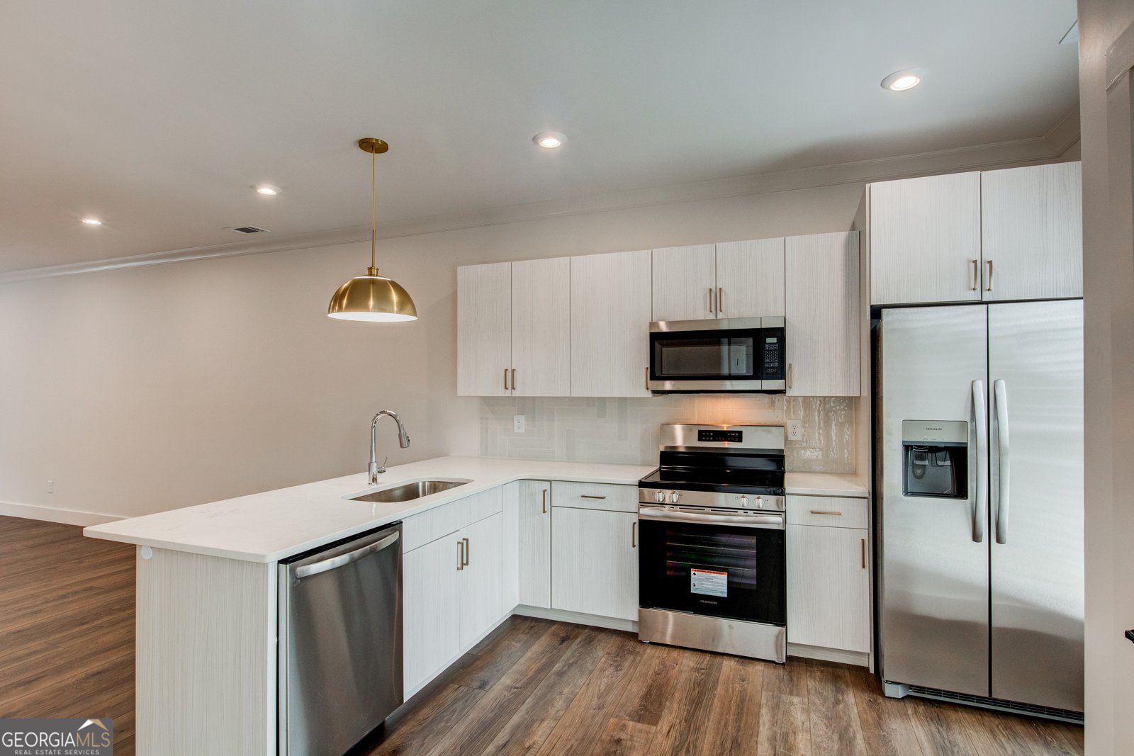 77 Chateau Drive Rome - 7