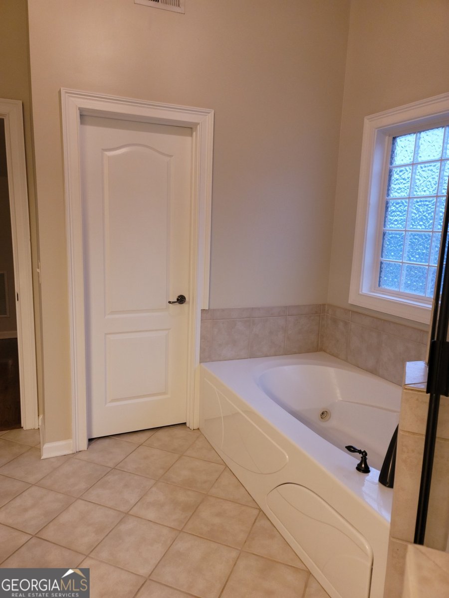 1333 Eubanks Avenue East Point - 11