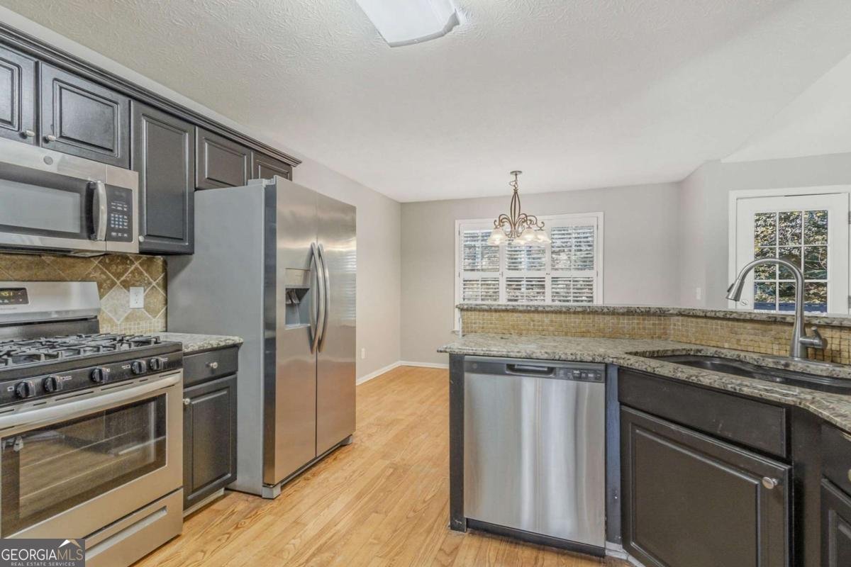 715 Welford Road Suwanee - 14