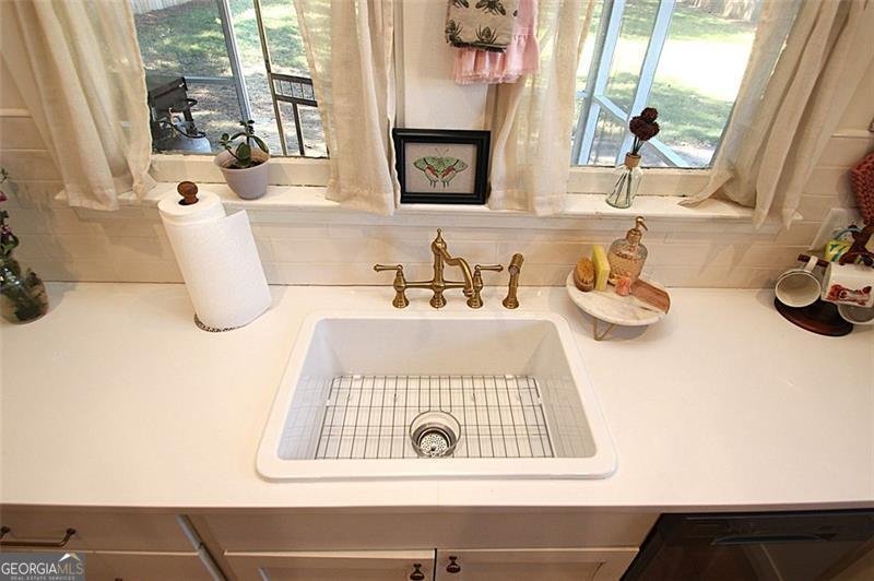 361 Elizabeth Street Commerce - 31