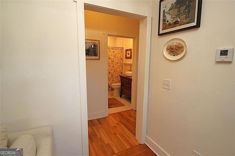 361 Elizabeth Street Commerce - 41