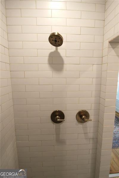 361 Elizabeth Street Commerce - 51