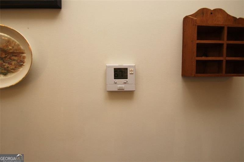 361 Elizabeth Street Commerce - 9