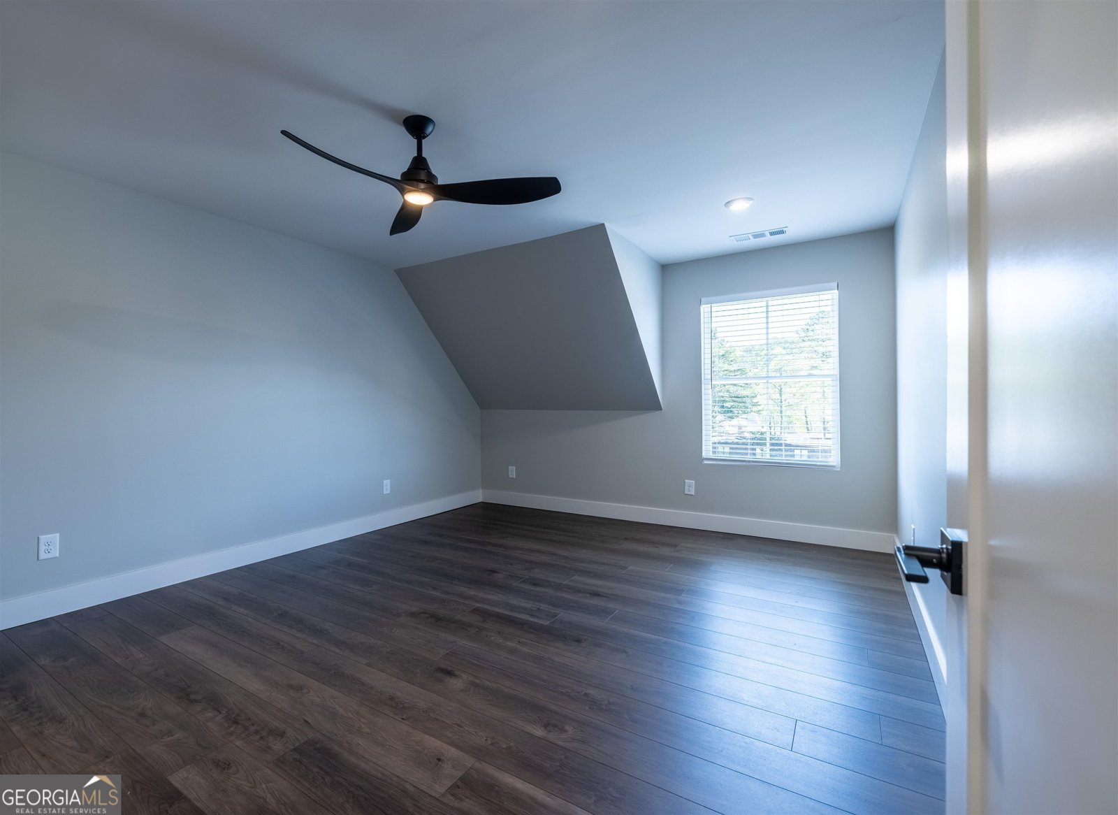 75 Chateau Drive Rome - 9