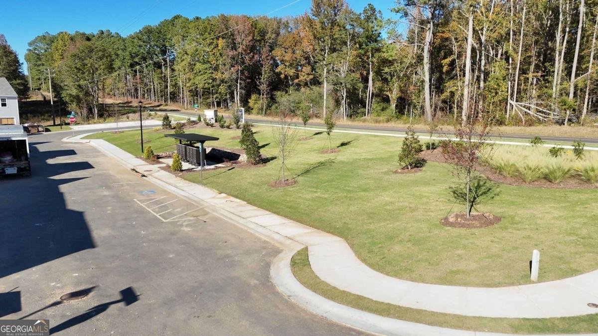 1035 Lucienne Boulevard Auburn - 10