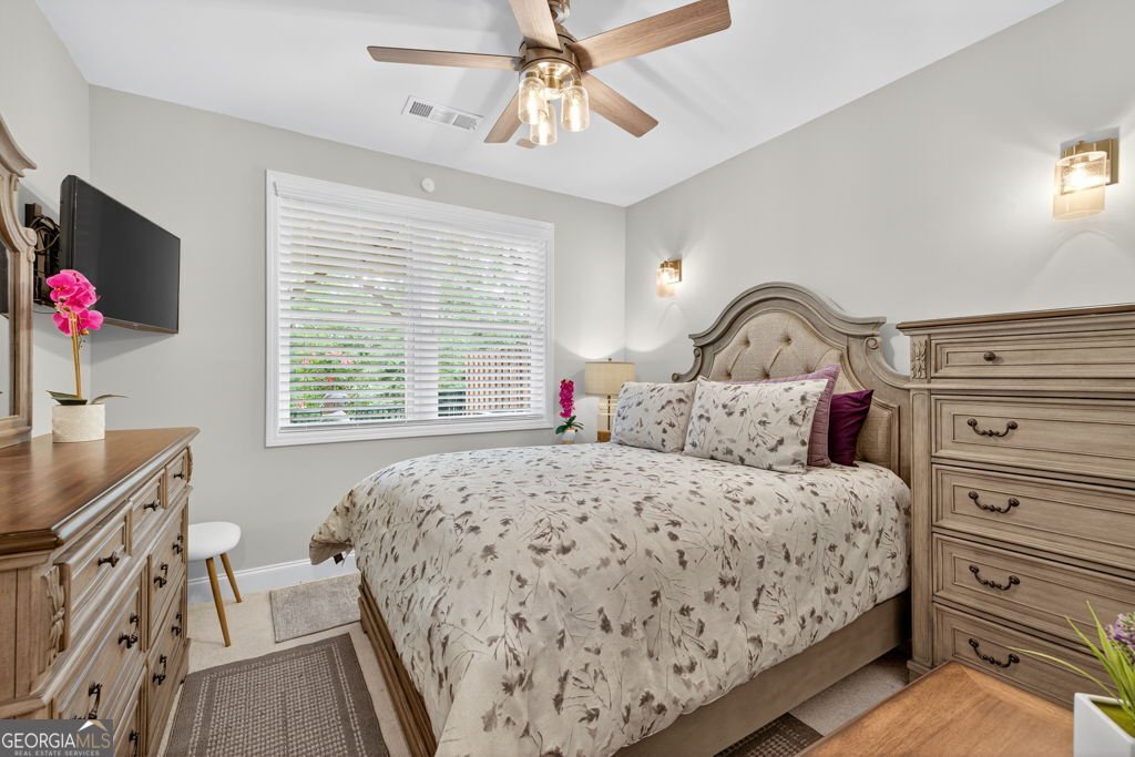 425 Retreat Lane Canton - 43