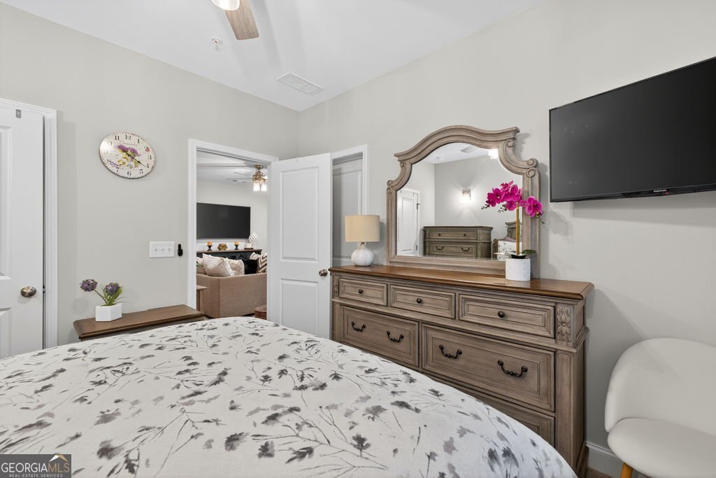 425 Retreat Lane Canton - 44