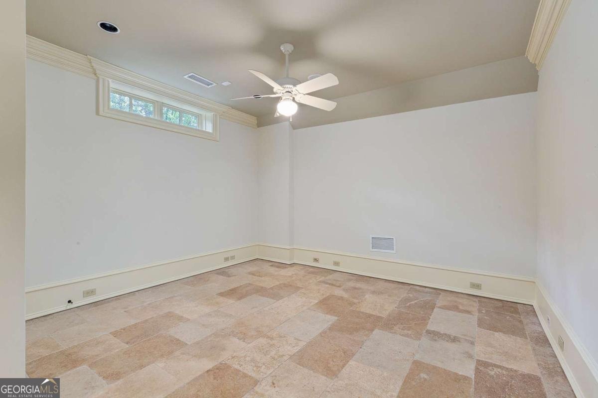 1640 Nottingham Way Atlanta - 14