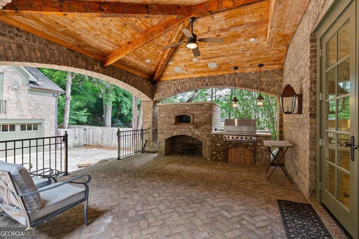 1640 Nottingham Way Atlanta - 17