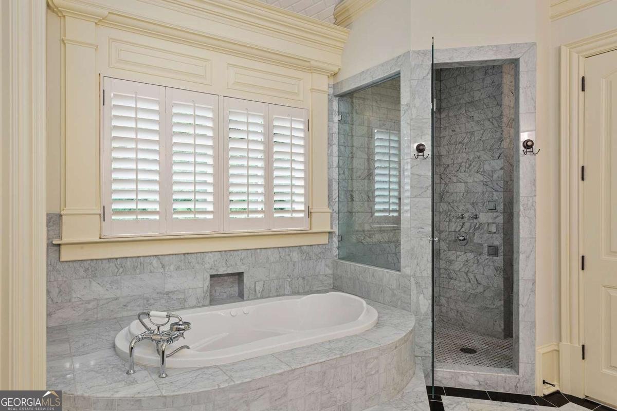 1640 Nottingham Way Atlanta - 30