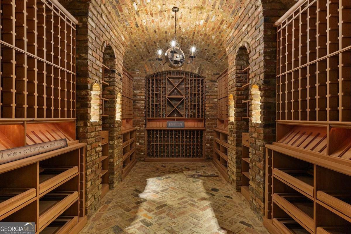 1640 Nottingham Way Atlanta - 6