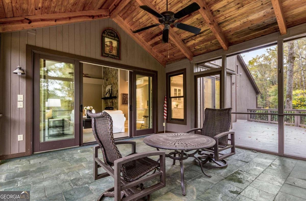 930 Tiber Circle Alpharetta - 2