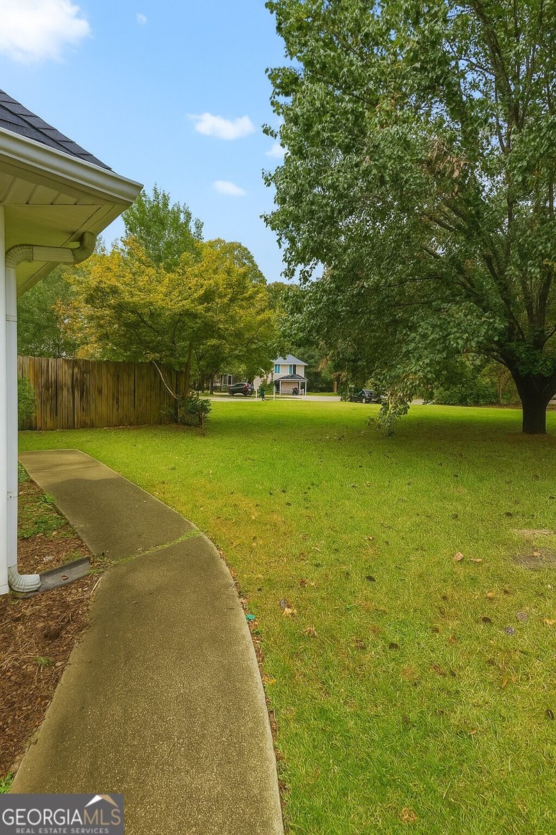 204 Main Court Stockbridge - 18