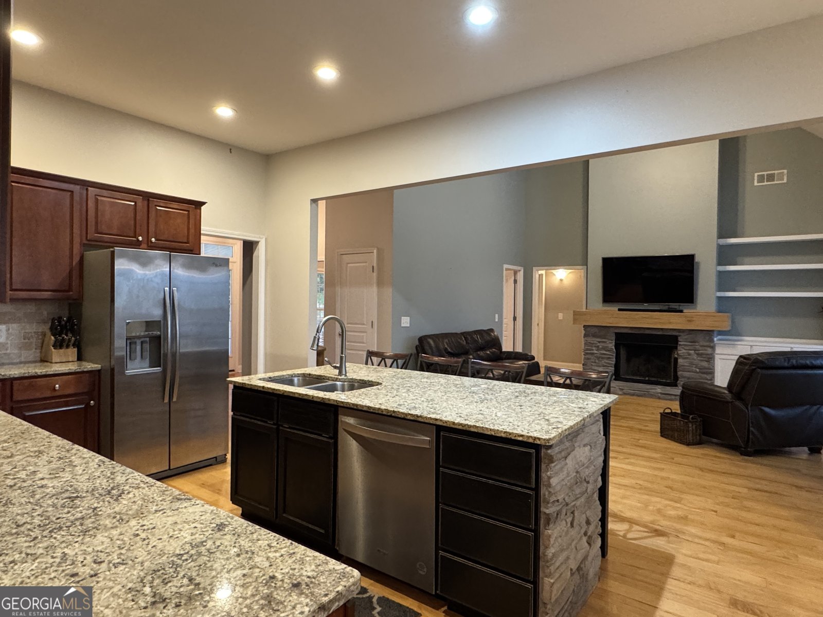 1061 Shoreline Drive Madison - 25