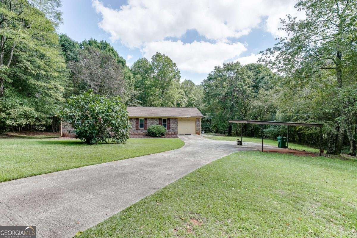 3958 RIVER Road Ellenwood - 1
