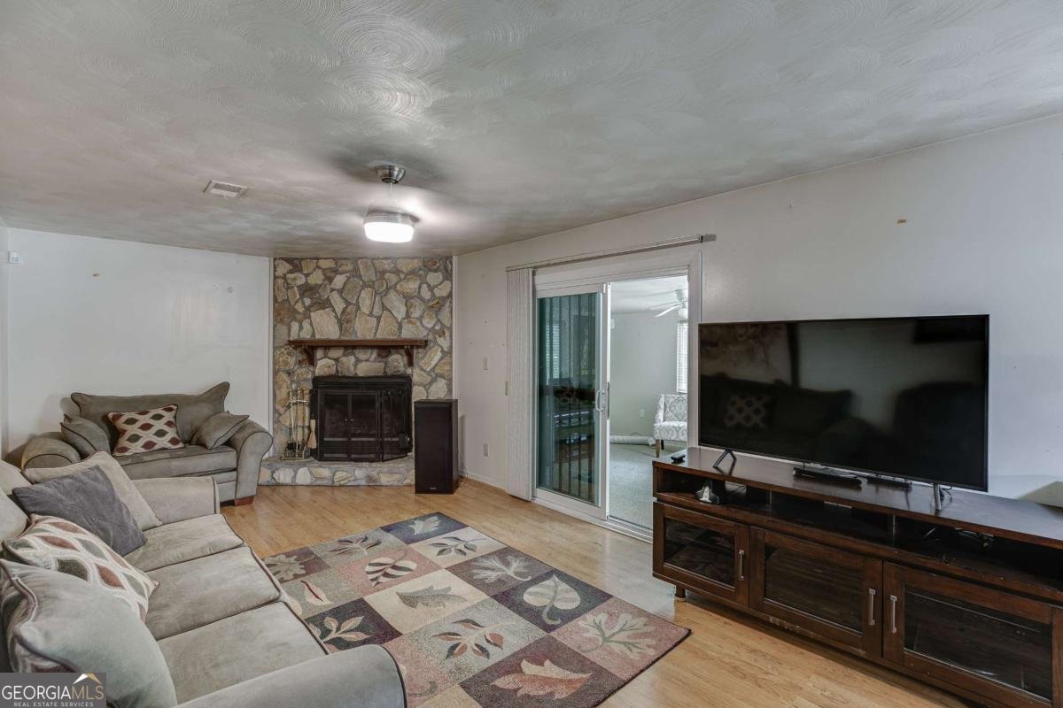 3958 RIVER Road Ellenwood - 17