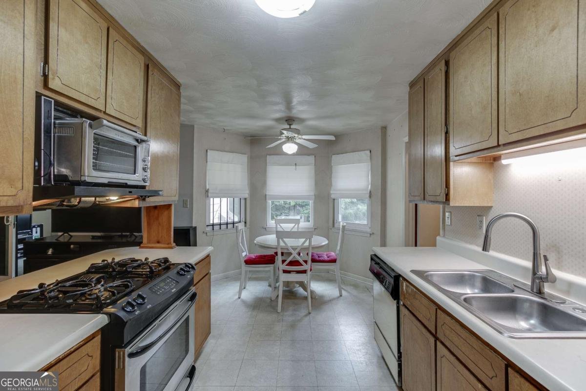 3958 RIVER Road Ellenwood - 8