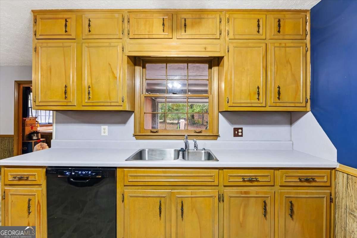 853 Waterside Drive Conyers - 16