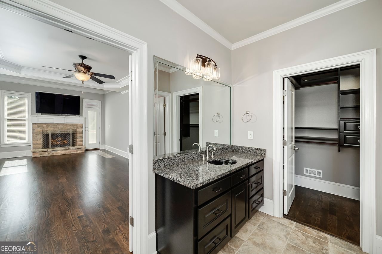 692 Heritage Post Lane Grayson - 24