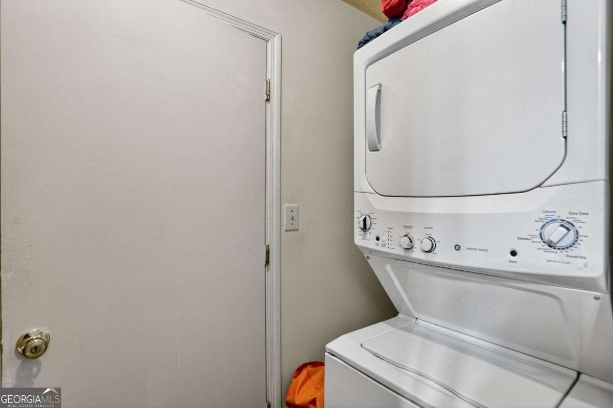 985 Farrington Place Atlanta - 10