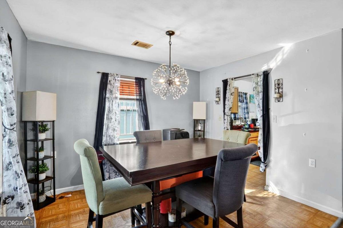 985 Farrington Place Atlanta - 3