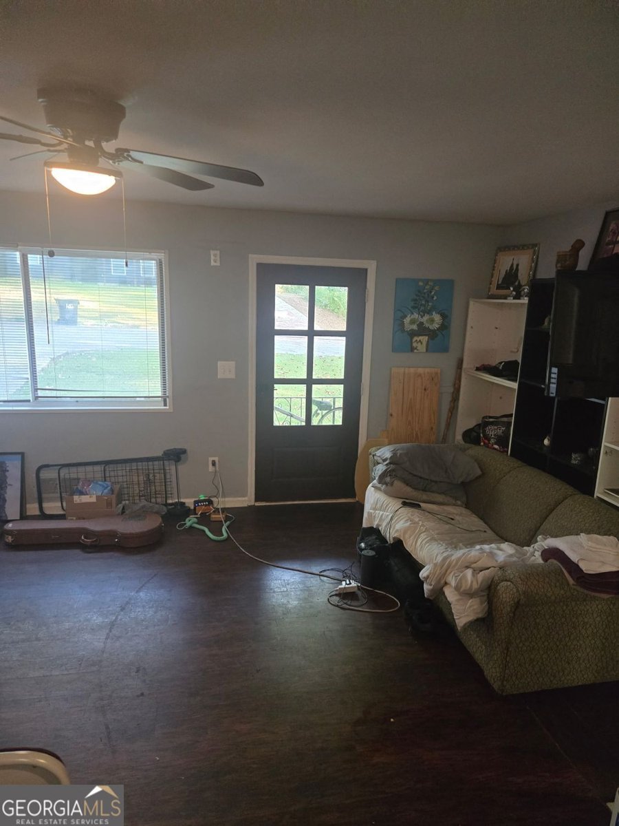 3226 Cloverhurst Drive East Point - 11