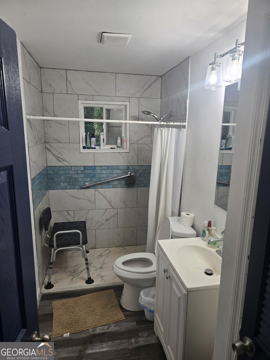 3226 Cloverhurst Drive East Point - 6