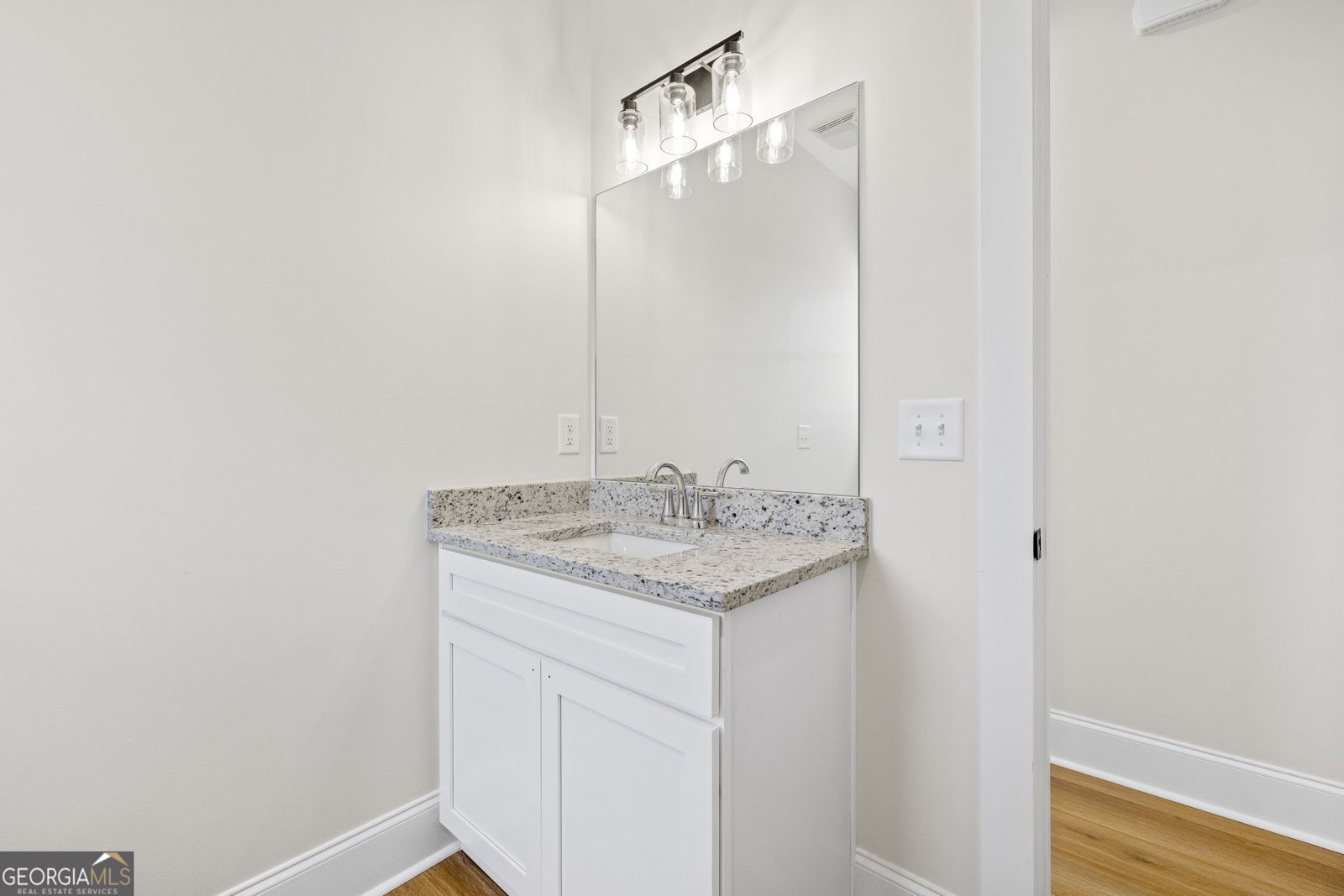 405 Roper Drive Clarkesville - 22