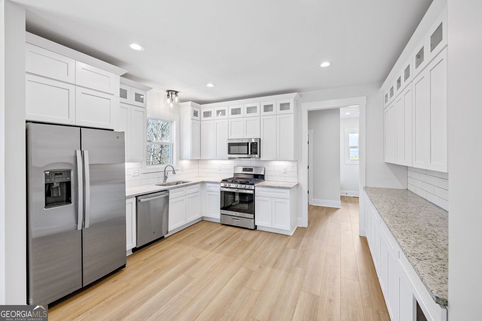 405 Roper Drive Clarkesville - 8