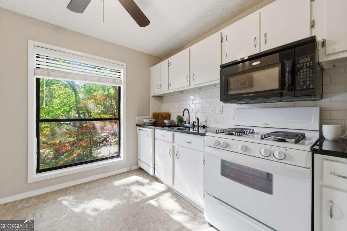 1202 Wynnes Ridge Circle Marietta - 7