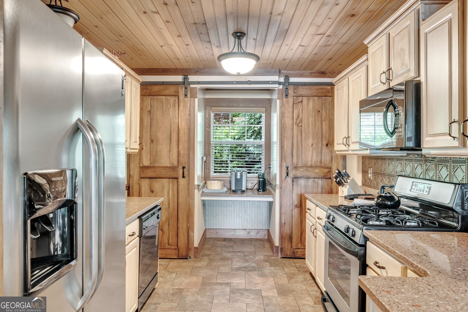 2003 Bend Of The River Road Hiawassee - 37