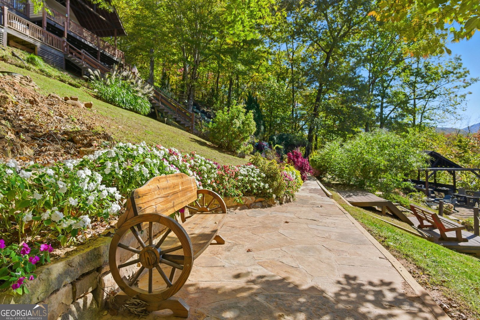 2003 Bend Of The River Road Hiawassee - 71