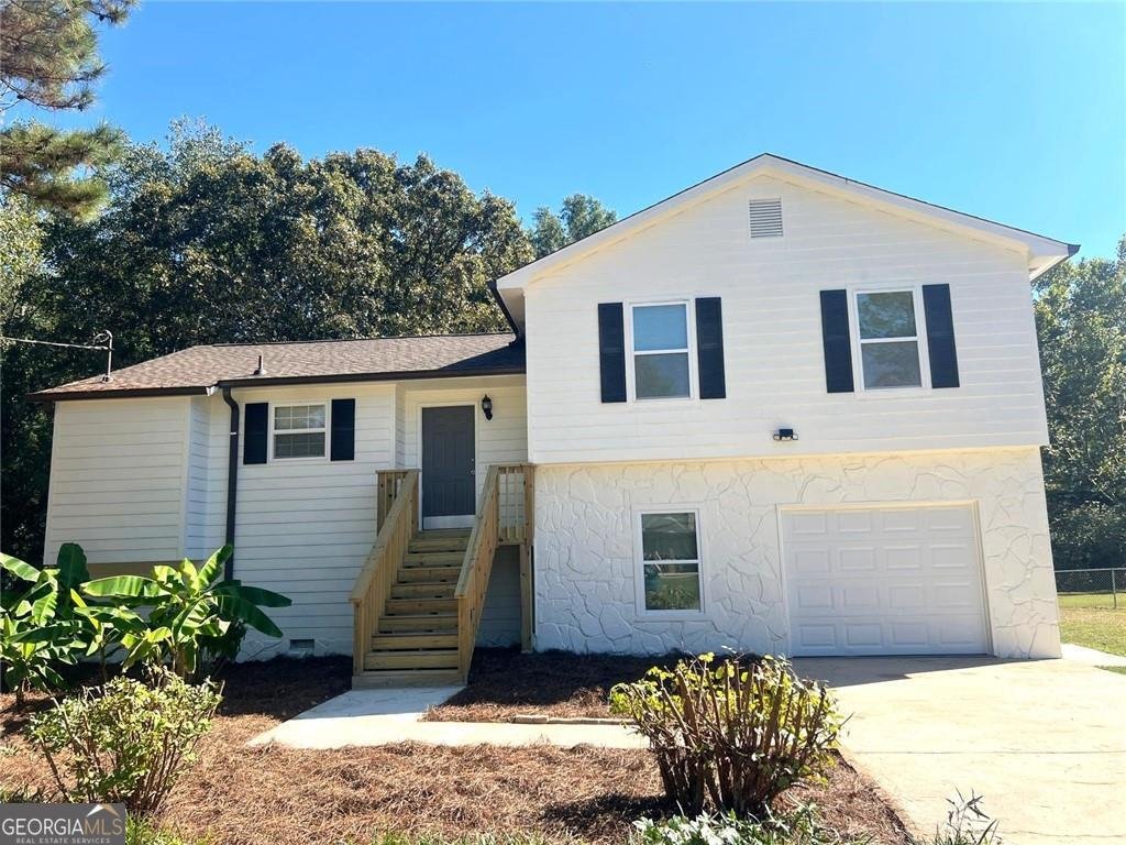 85 Edelweiss Drive Fairburn - 1