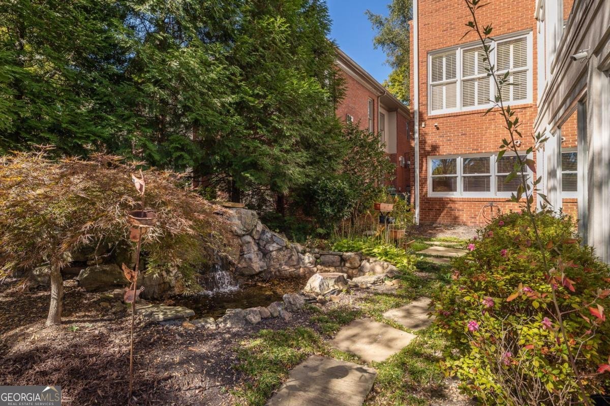 1065 Arbor Trace Brookhaven - 11