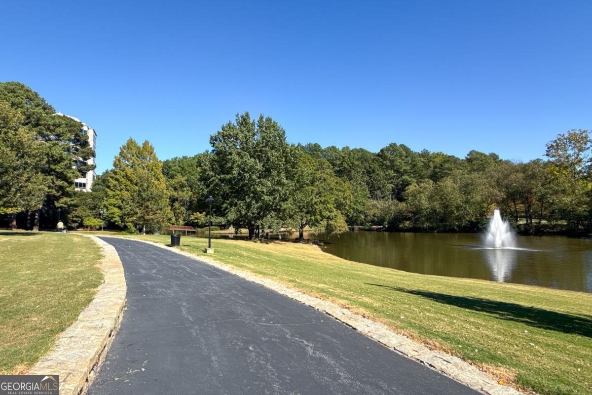 1065 Arbor Trace Brookhaven - 12