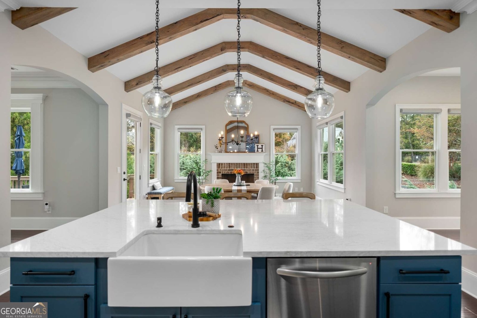 143 Nakomis Place Milton - 2