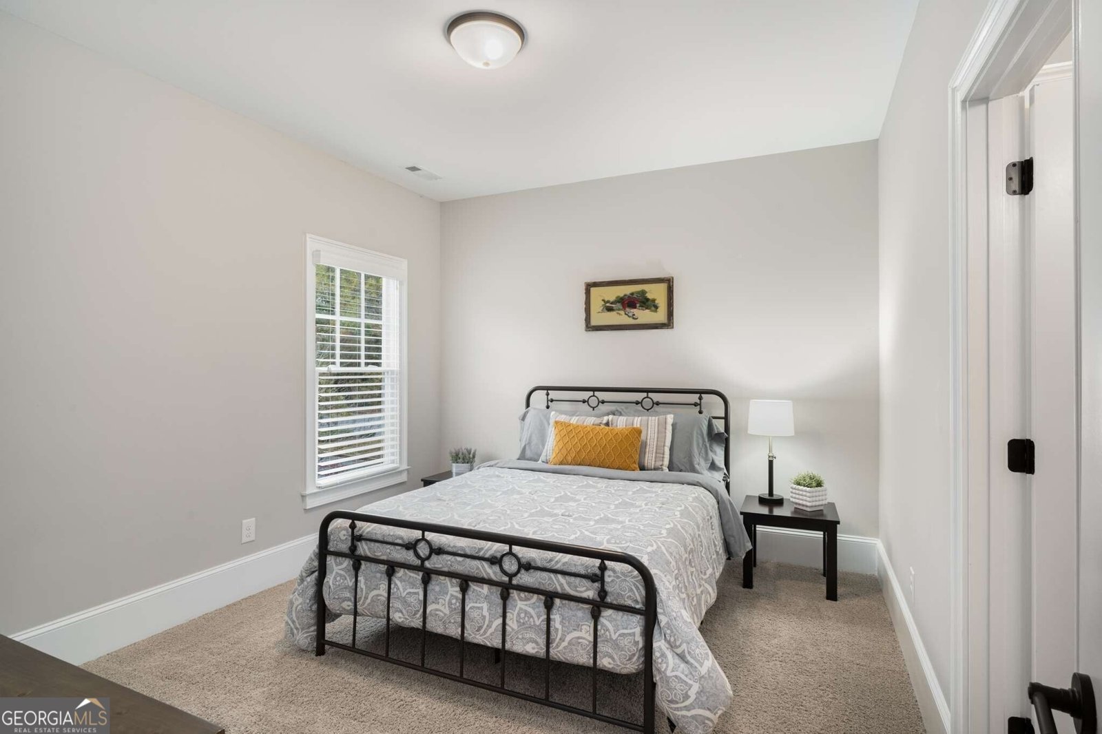 143 Nakomis Place Milton - 43