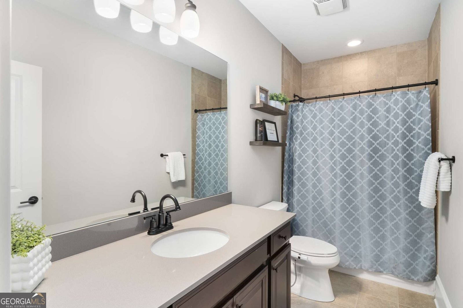 143 Nakomis Place Milton - 50