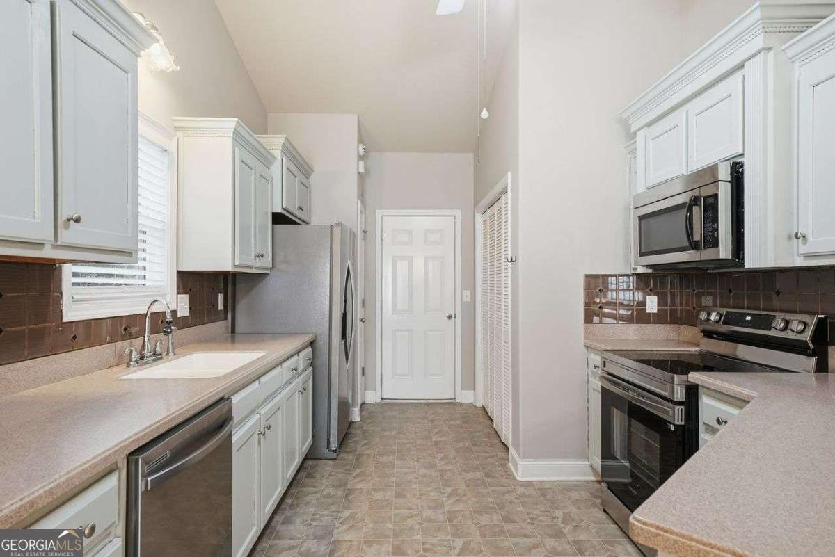 1821 LILY VALLEY Drive Lawrenceville - 19