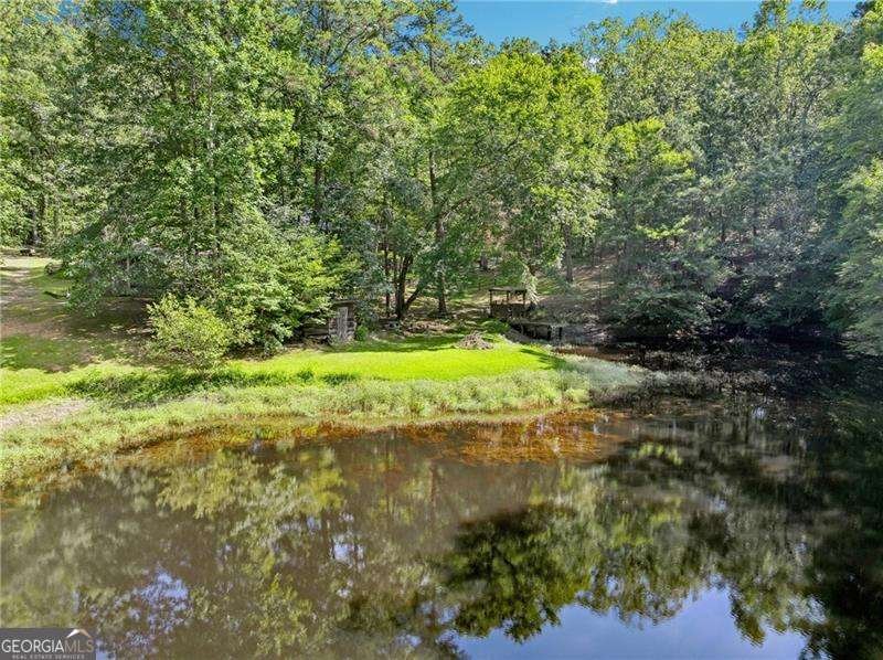 315 Rhine Road White - 16