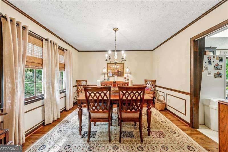 315 Rhine Road White - 2