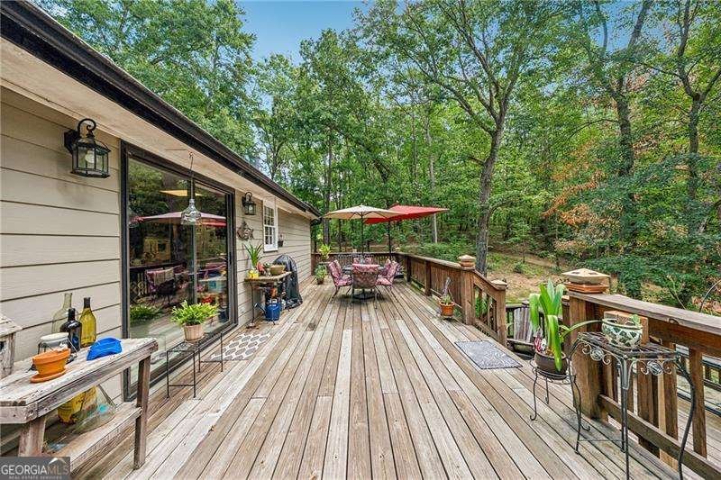 315 Rhine Road White - 20