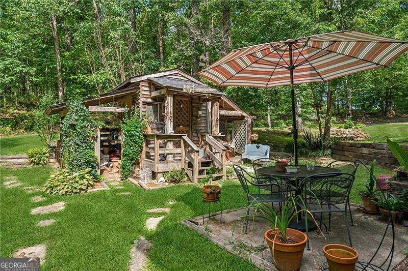 315 Rhine Road White - 26