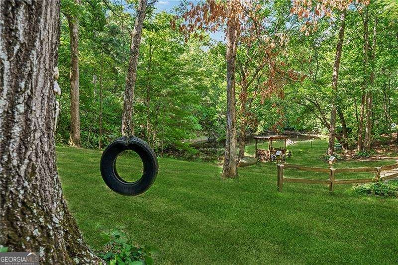 315 Rhine Road White - 33