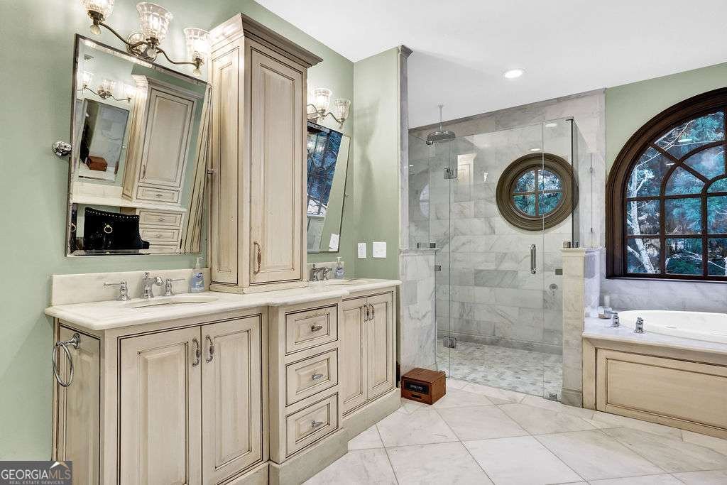 2636 Dobbs Circle Atlanta - 8