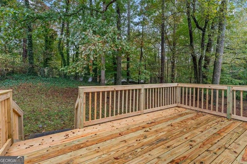 3881 BENTLEY Drive Douglasville - 25