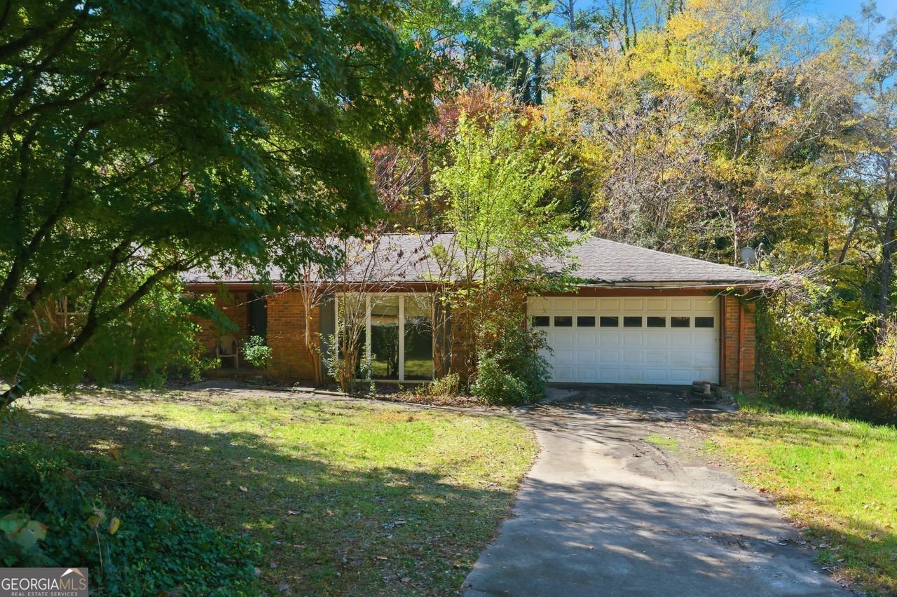 5839 Lakeshore Buford - 1